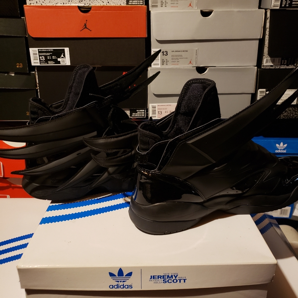 Adidas Jeremy Scott 3.0 (BATMAN)